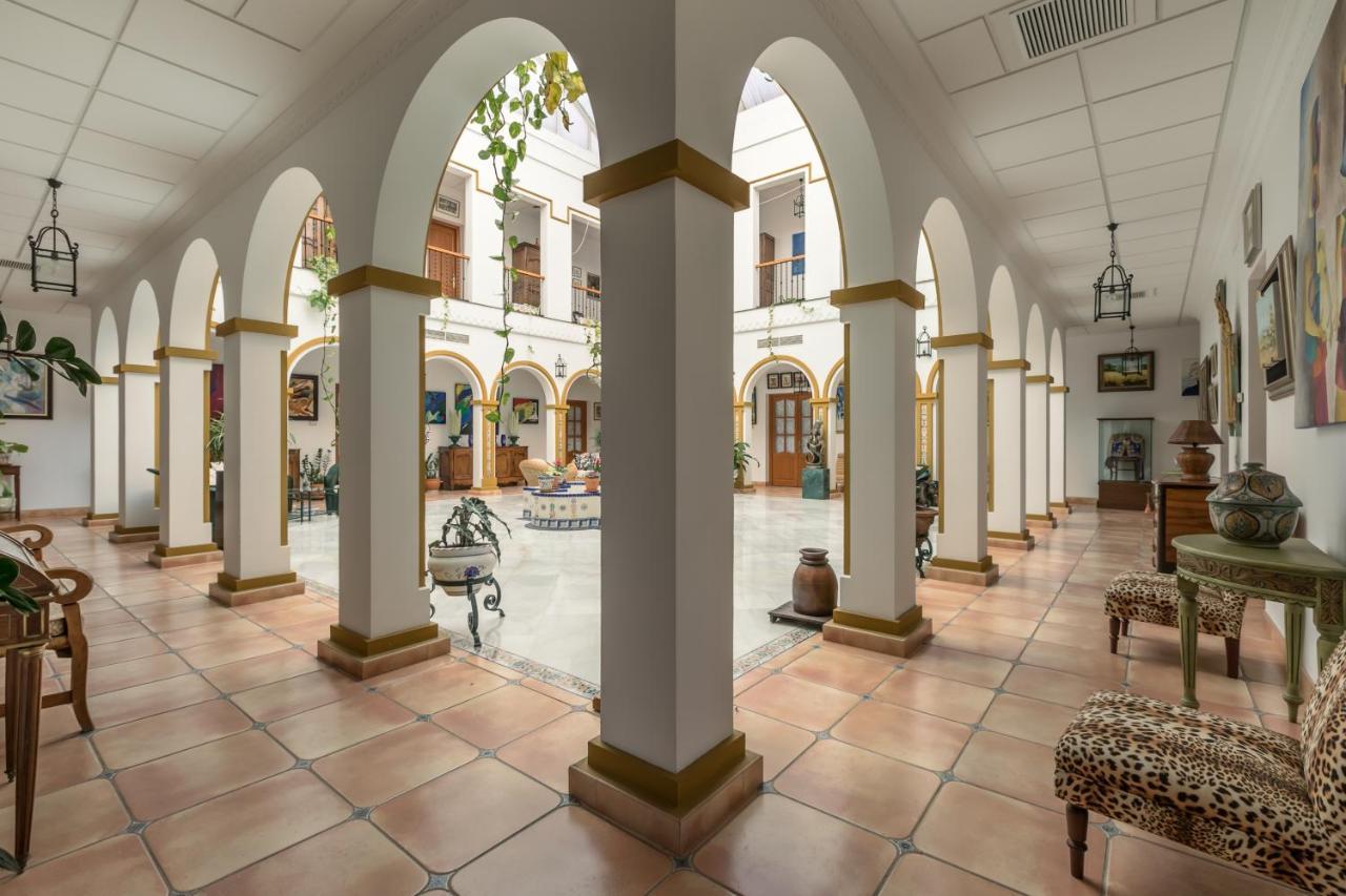 Hacienda las tres niñas Puebla del Río Exterior foto